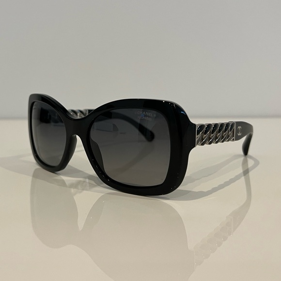CHANEL INTERLOCKING CC BLACK AND SILVER GRADIENT SUNGLASSES NEW IN BOX! - Picture 15 of 17